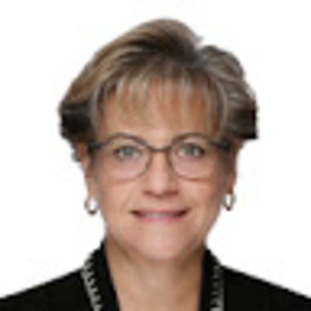 Meet your Posher, Carolyn
